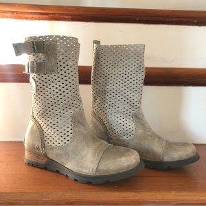 Sorel Major Pull on Boot - Women’s Size 6
